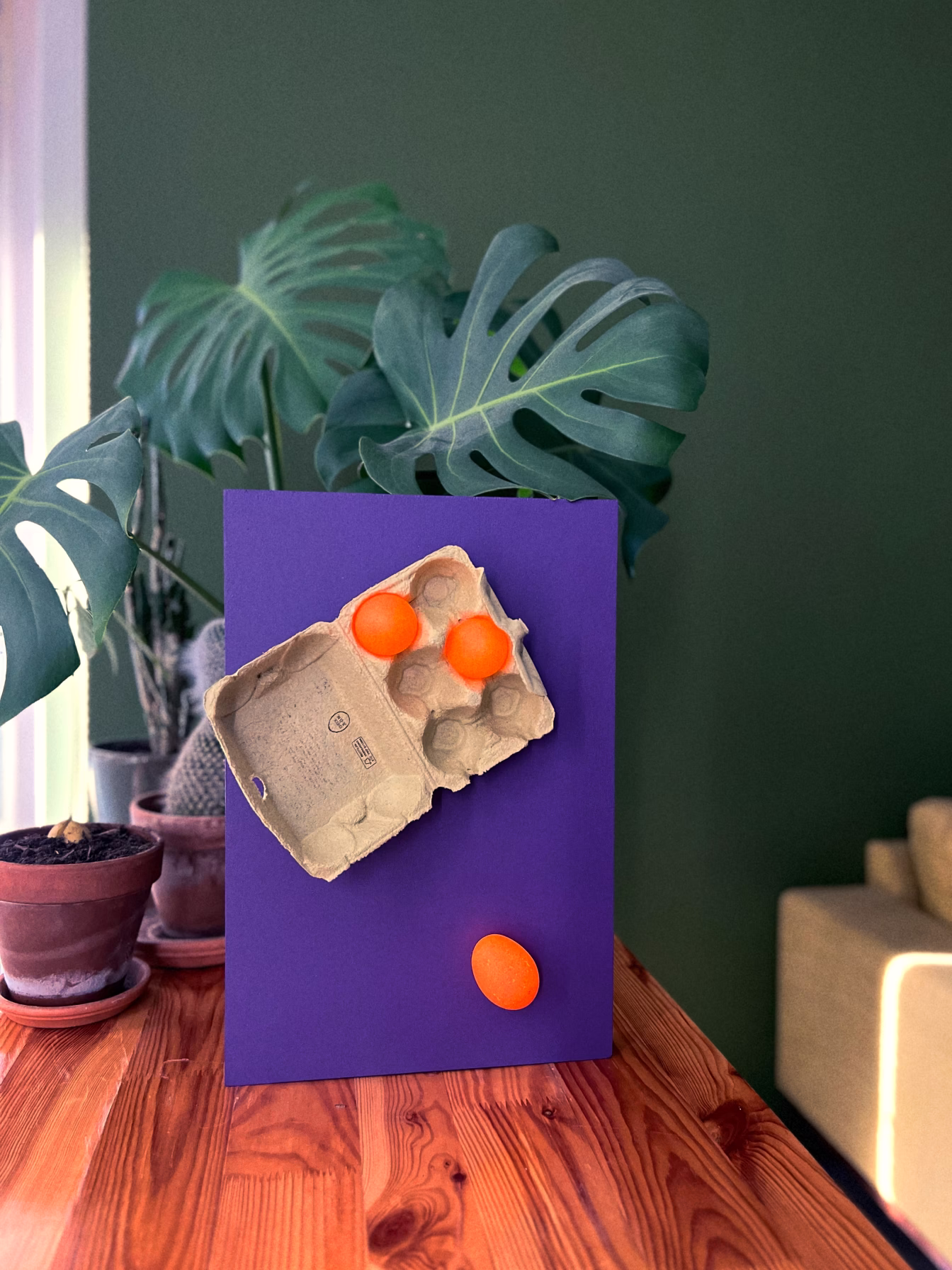 Photo of an egg lamp